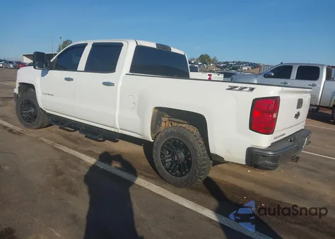 2014 Chevrolet Silverado 1500 1Lt z USA, uszkodzony, nr VIN 3GCUKREC5EG138252